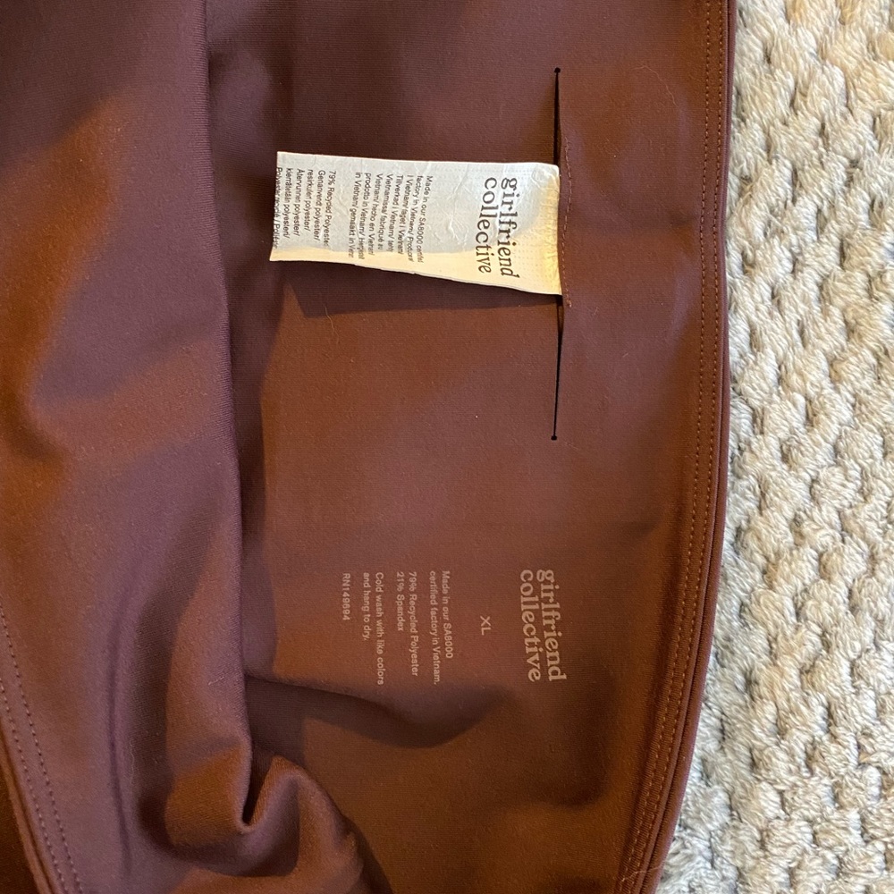 Girlfriend Collective Cocoa Compressive High Rise Legging - 19.5” - Picture 3 of 5